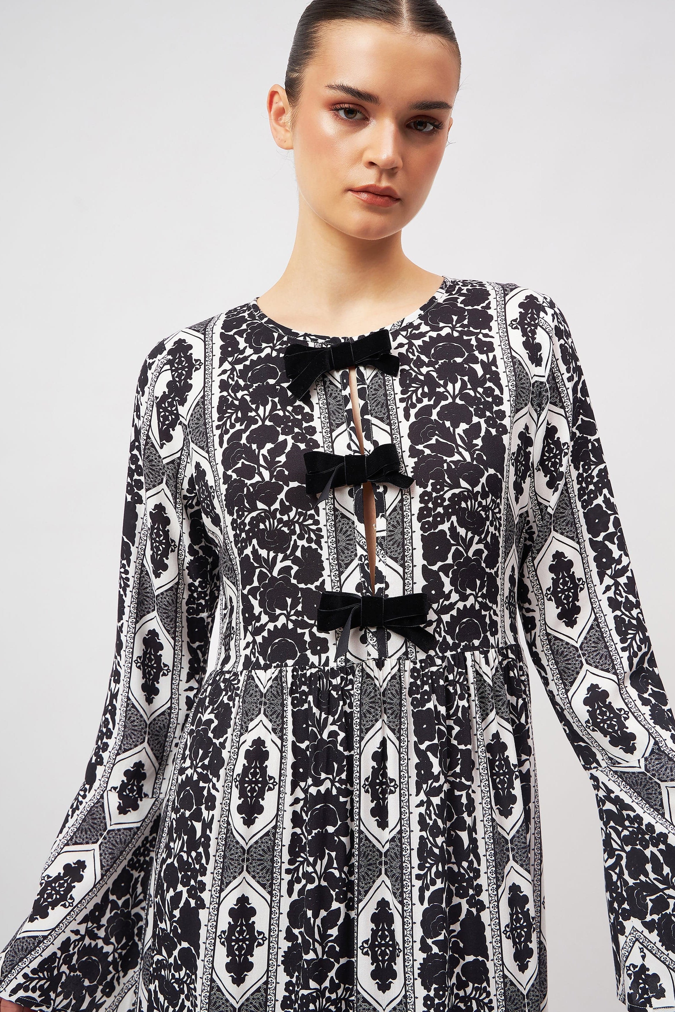 Beyond by Vera Dress 1492 Gwen
