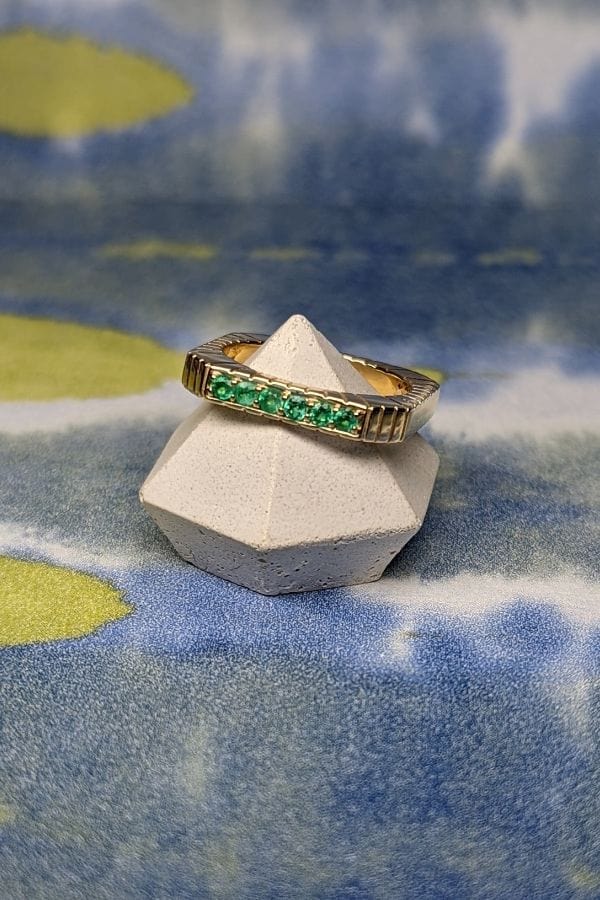 Campbell + Charlotte Spark Etched Stacking Band Ring - Emerald