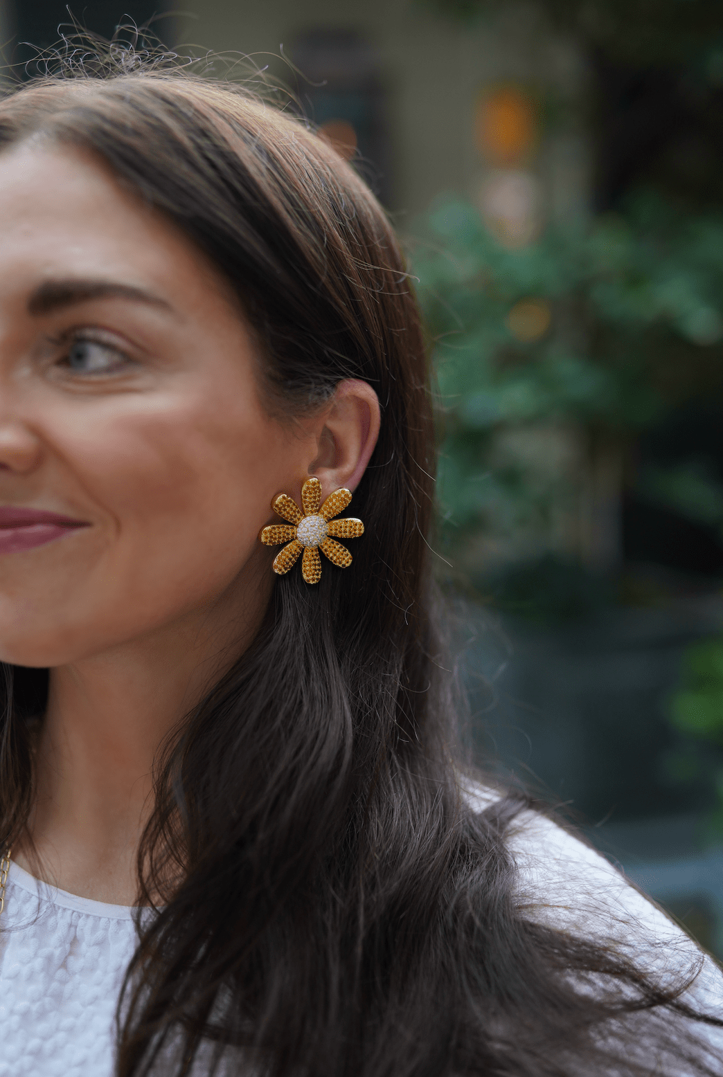 Nicola Bathie Jewelry Earrings Canary & Blanc Mismatch Daisy Stud