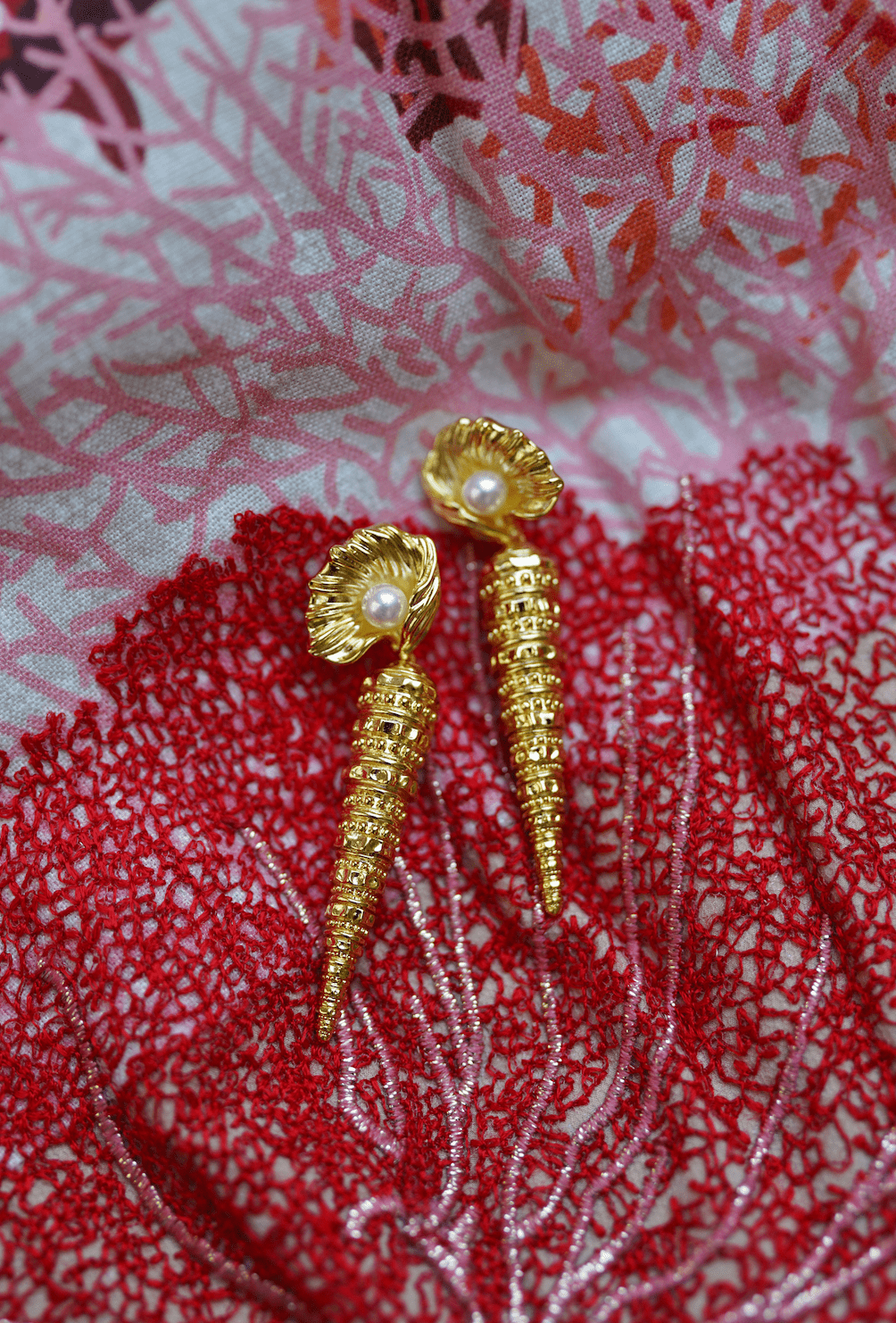 Nicola Bathie Jewelry Earrings Golden Seashell & Pearl Drop