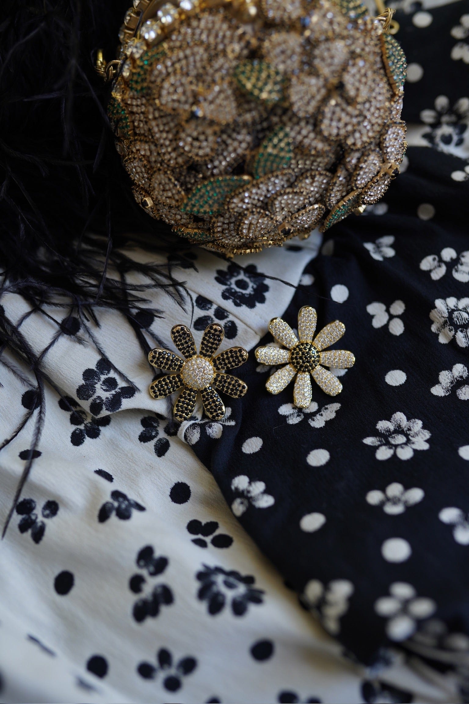 Nicola Bathie Jewelry Earrings Noir & Blanc Mismatch Daisy Stud