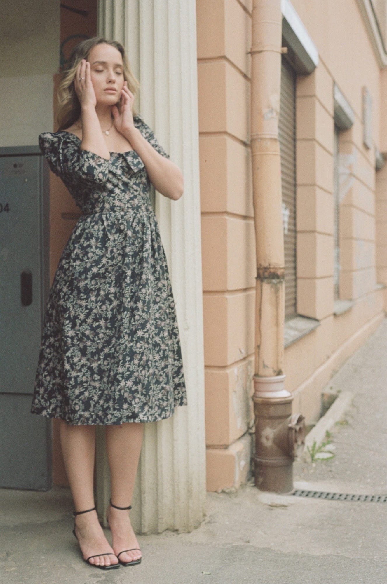 Onirik Dress Marisol Dress / Black Floral Cotton