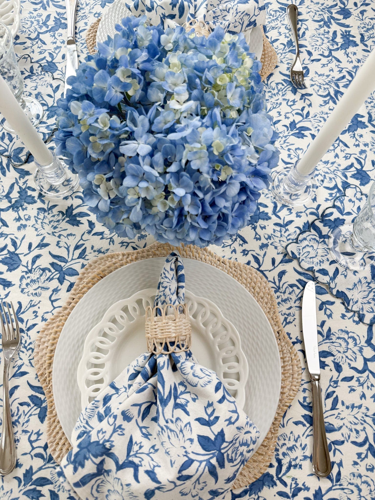 SARA KHATIB DESIGN Placemat WILTON SCALLOP PLACEMAT