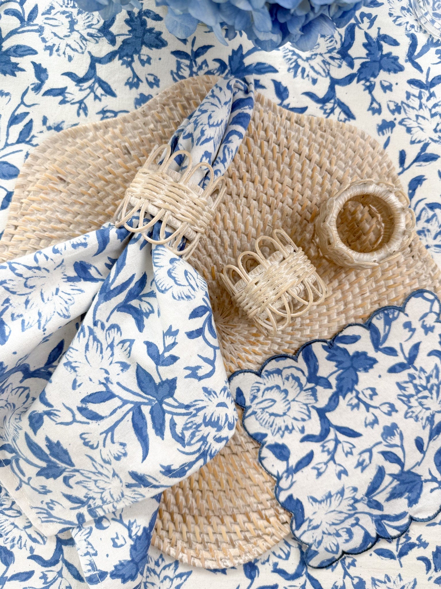 SARA KHATIB DESIGN Placemat WILTON SCALLOP PLACEMAT