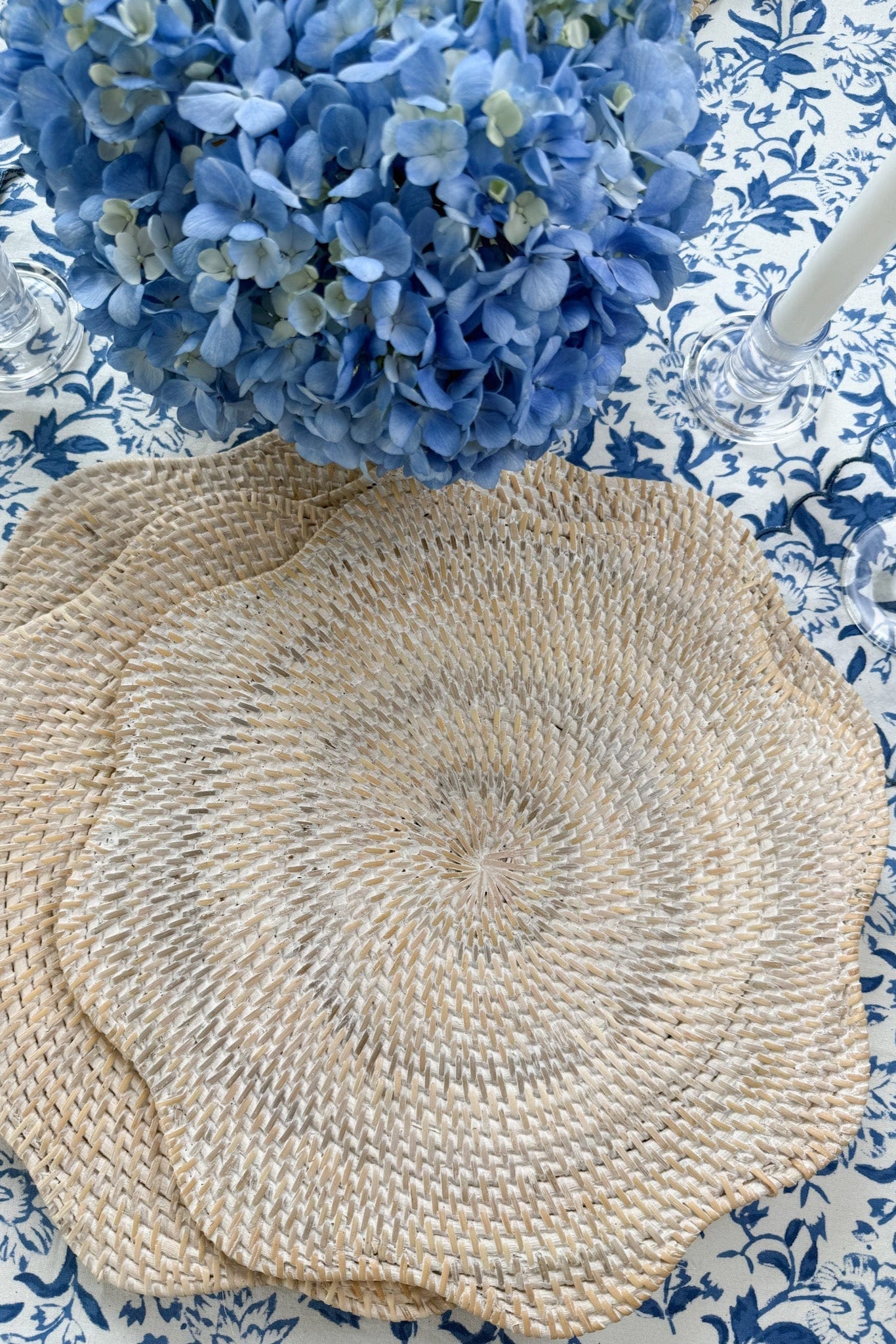 SARA KHATIB DESIGN Placemat WILTON SCALLOP PLACEMAT