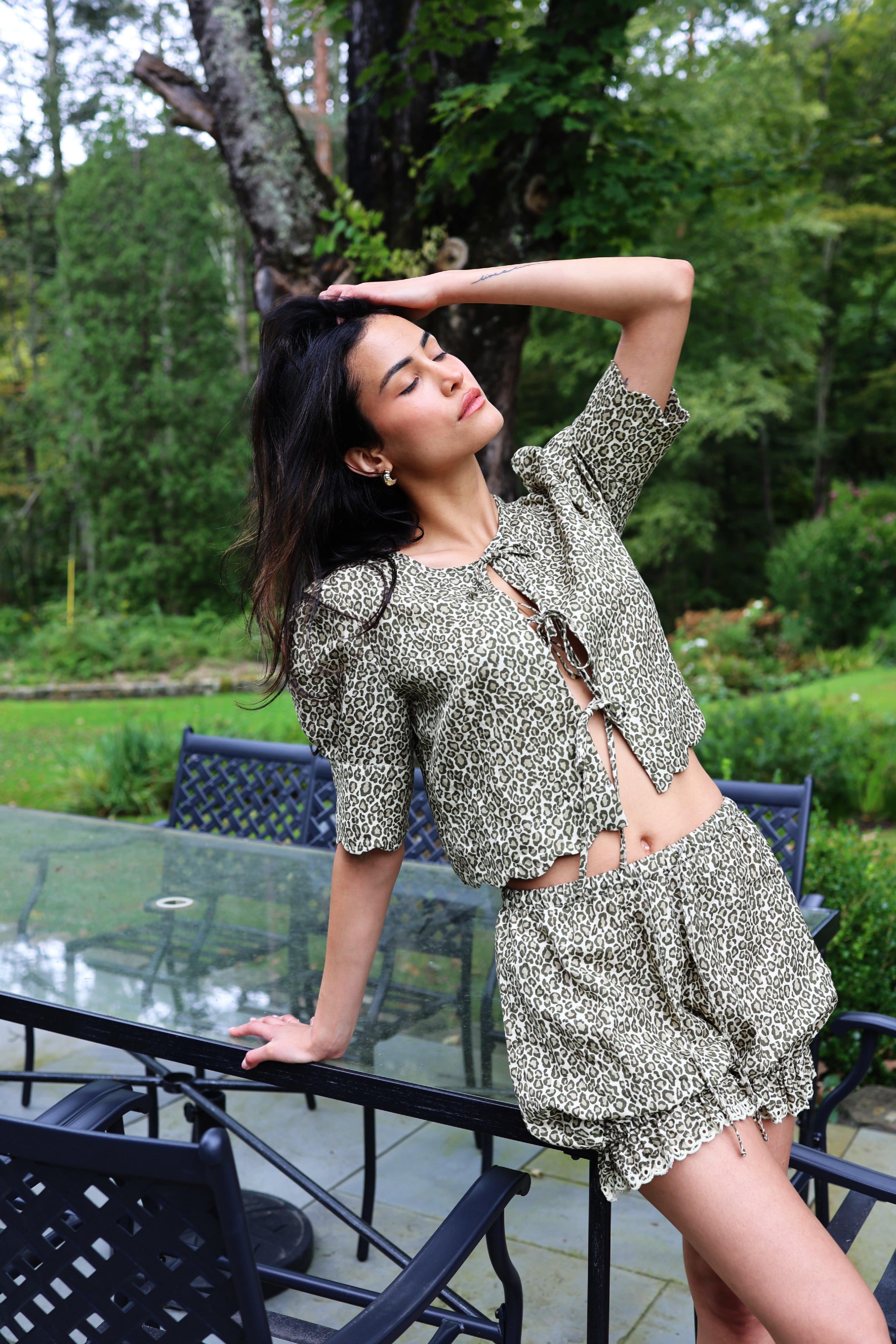 Sister New York Top Scalloped Top Leopard