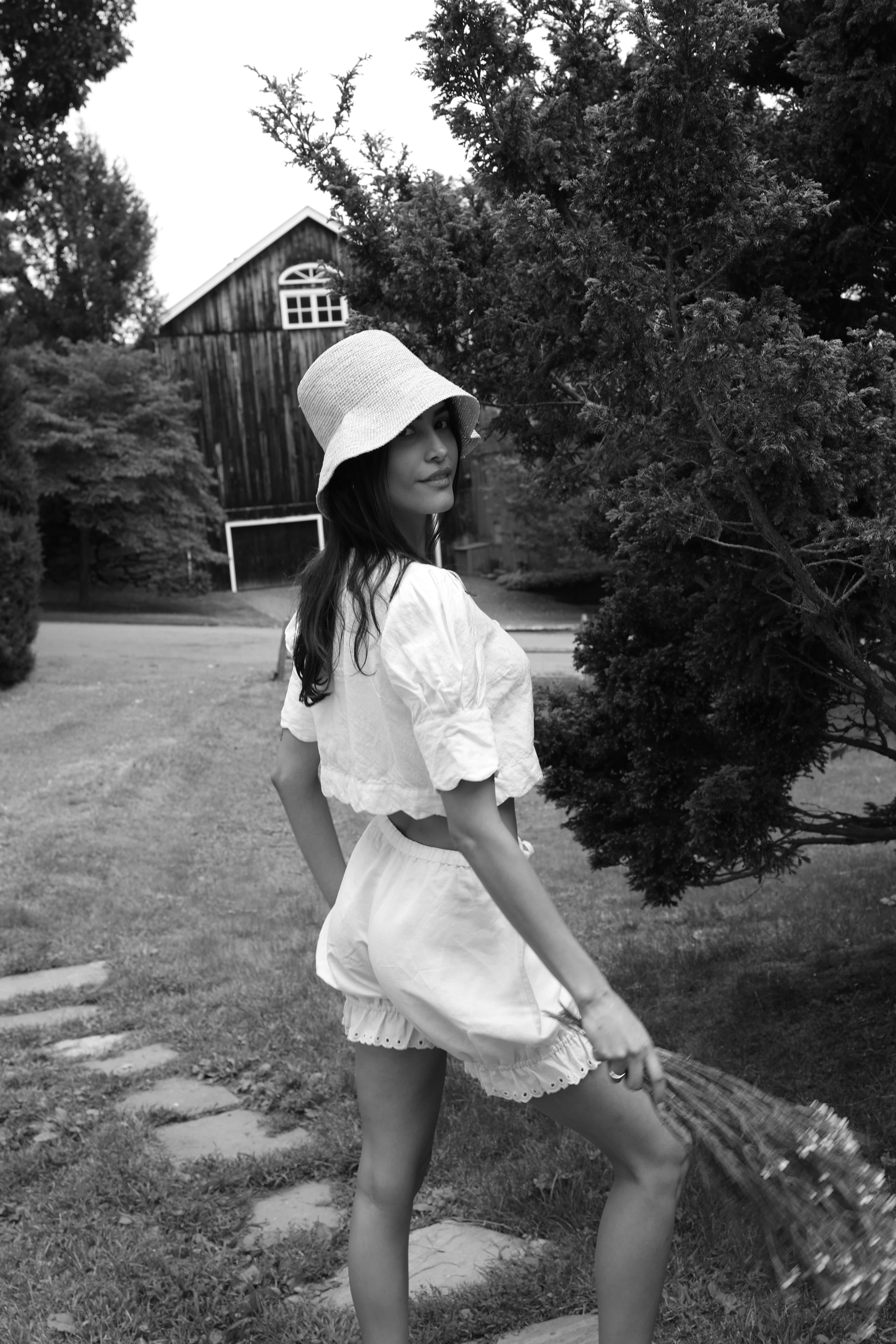 Sister New York Top Scalloped Top White