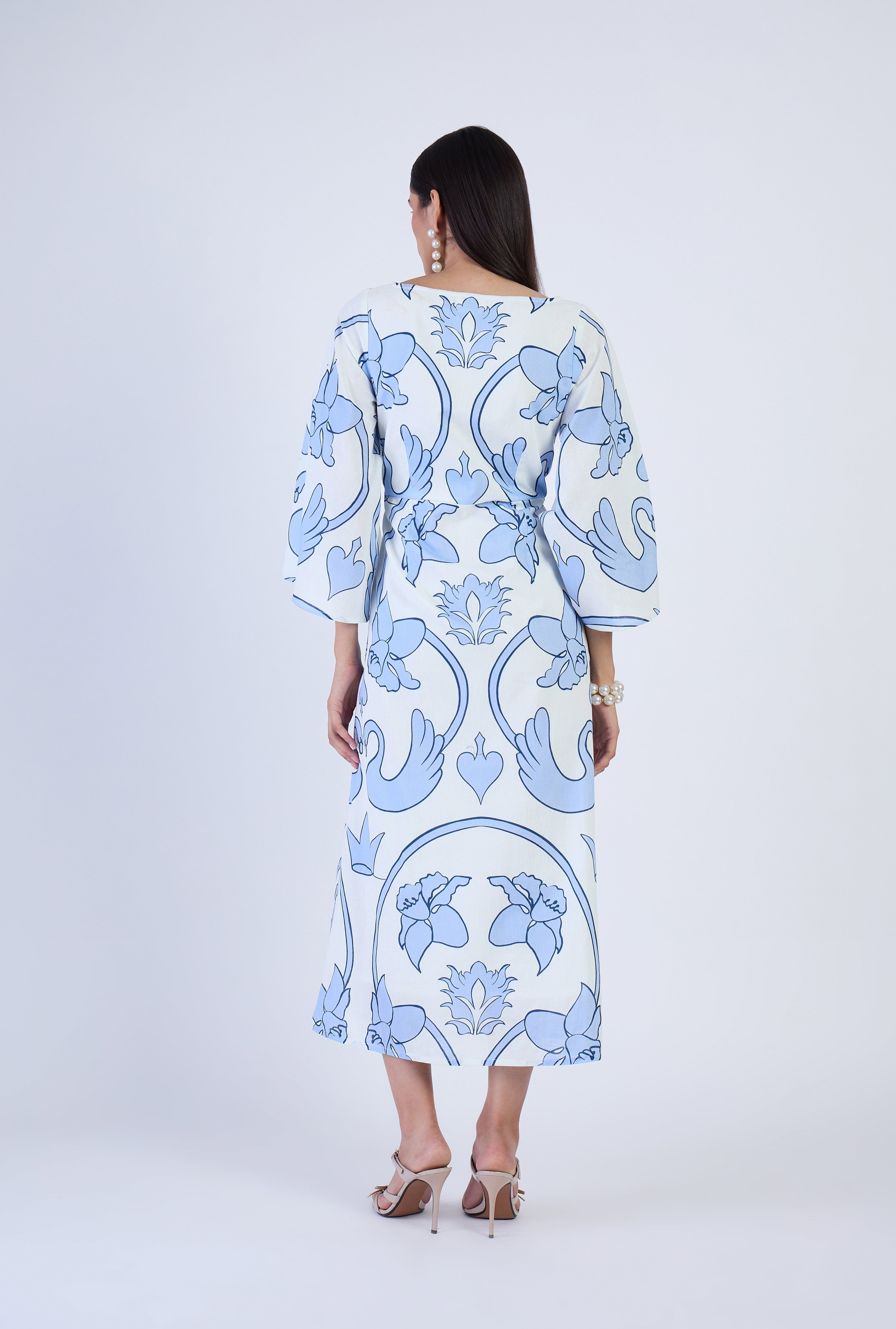 Beyond by Vera DRESS 991 Camelia