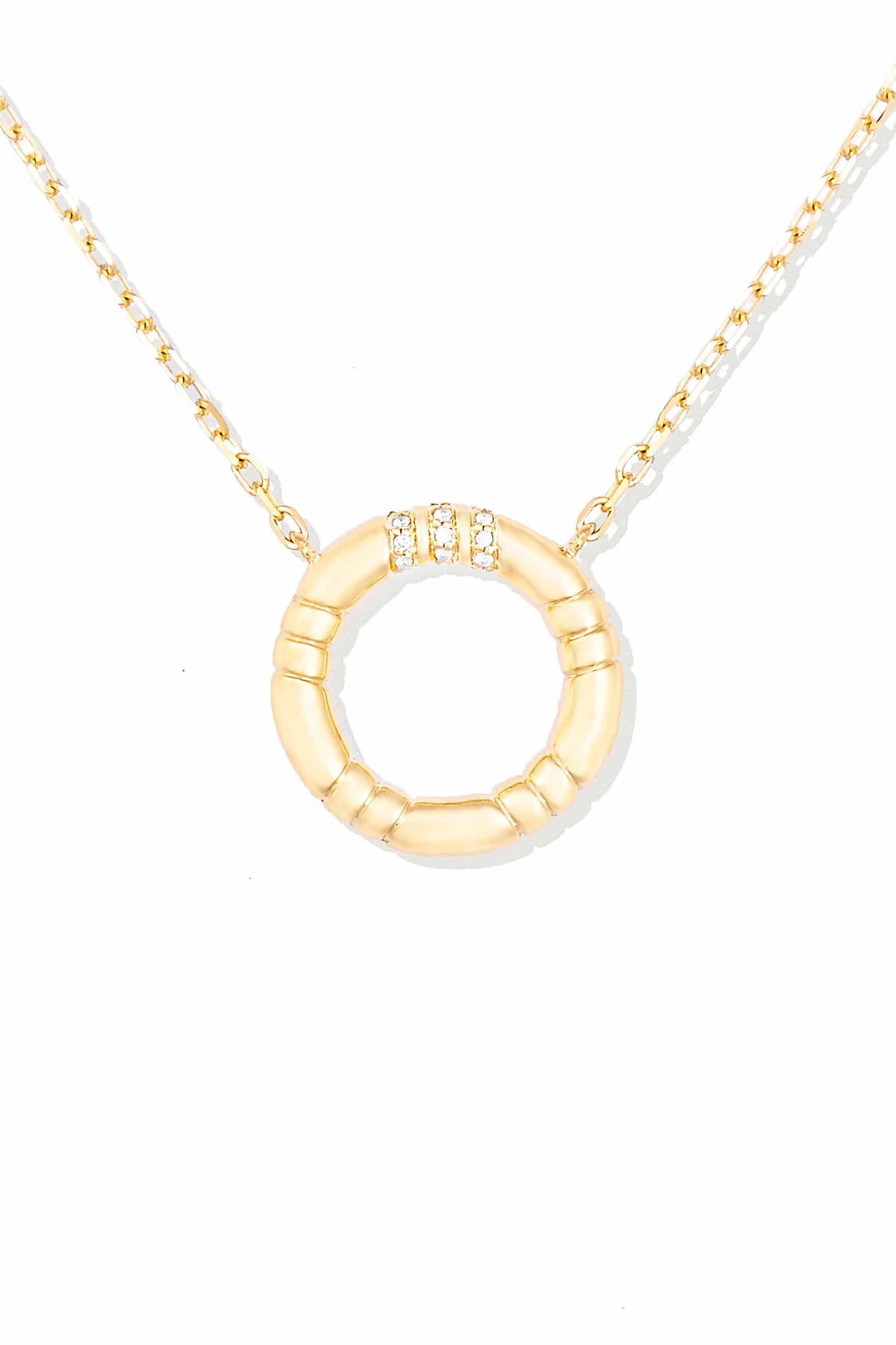 Crew Small Circle Pendant Necklace