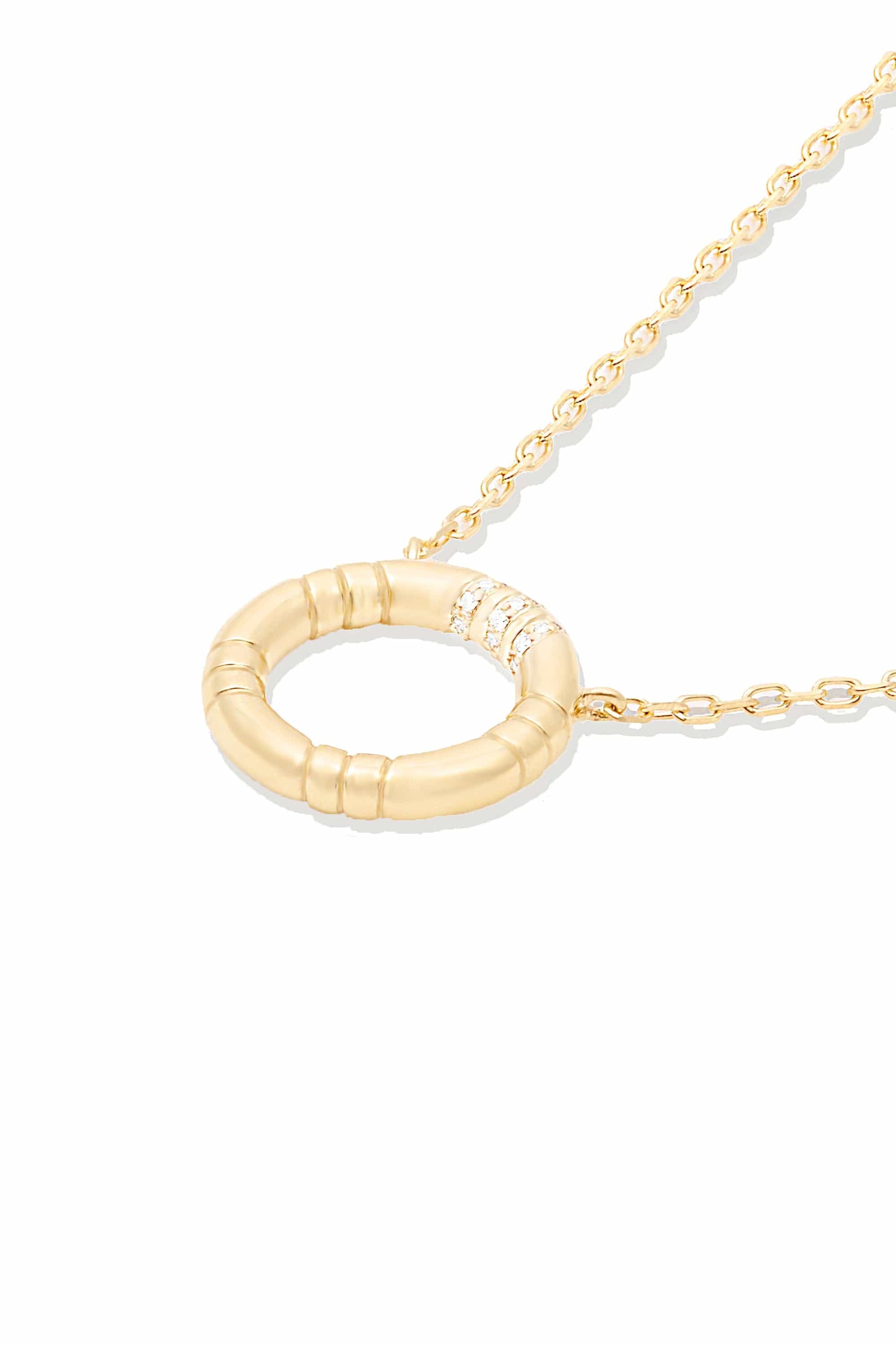 Campbell + Charlotte The Crew Small Circle Pendant Necklace