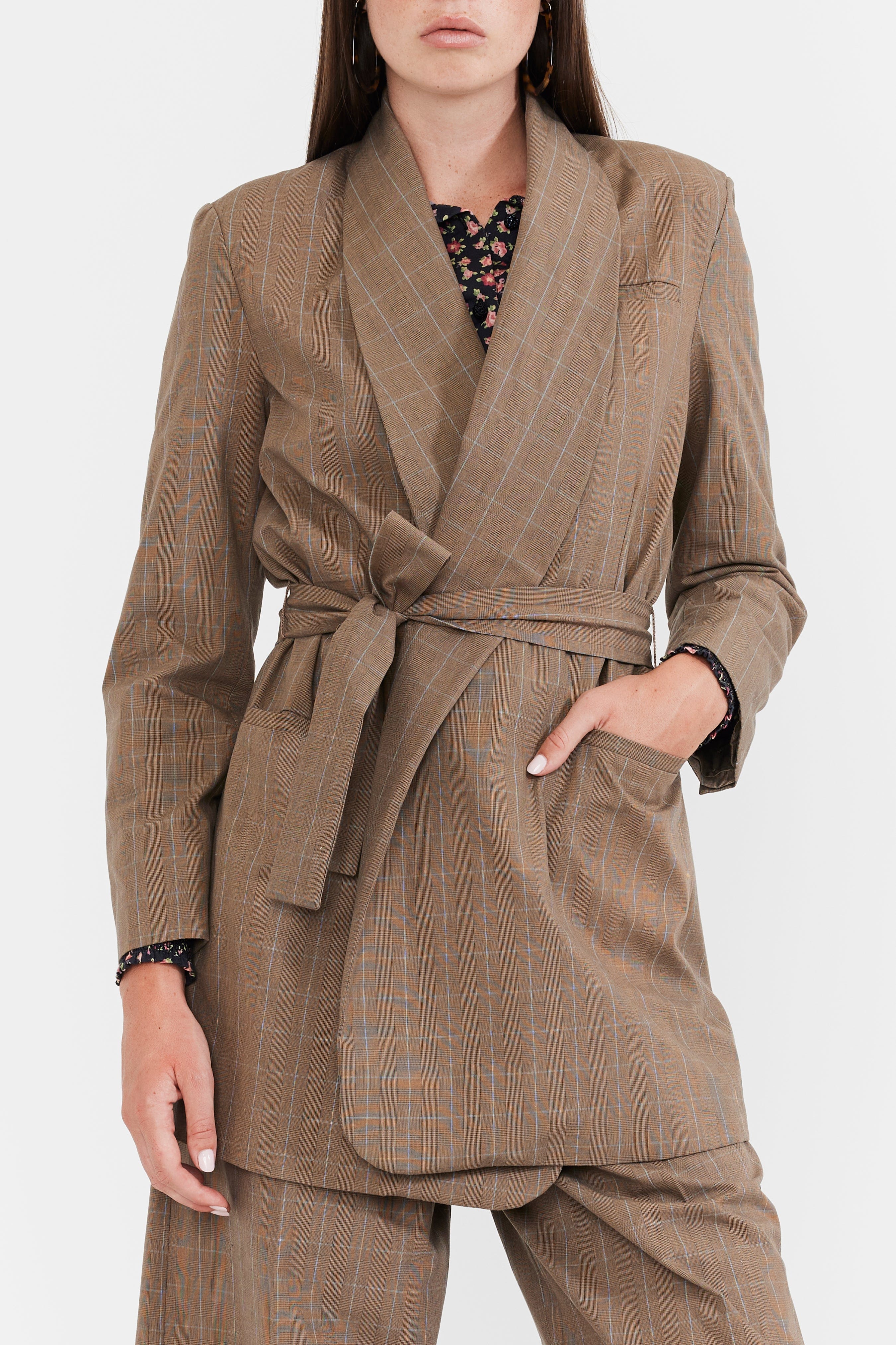 Eddy Blazer With Waist Tie