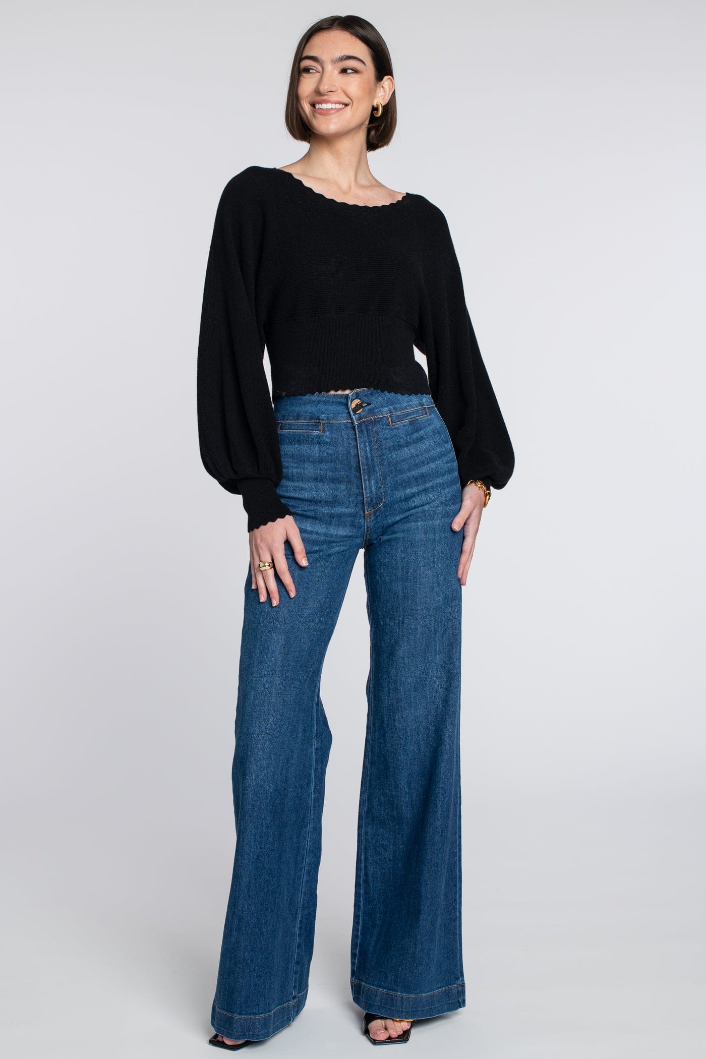 Elizabeth James The Label Sweater Cleo Sweater in Black