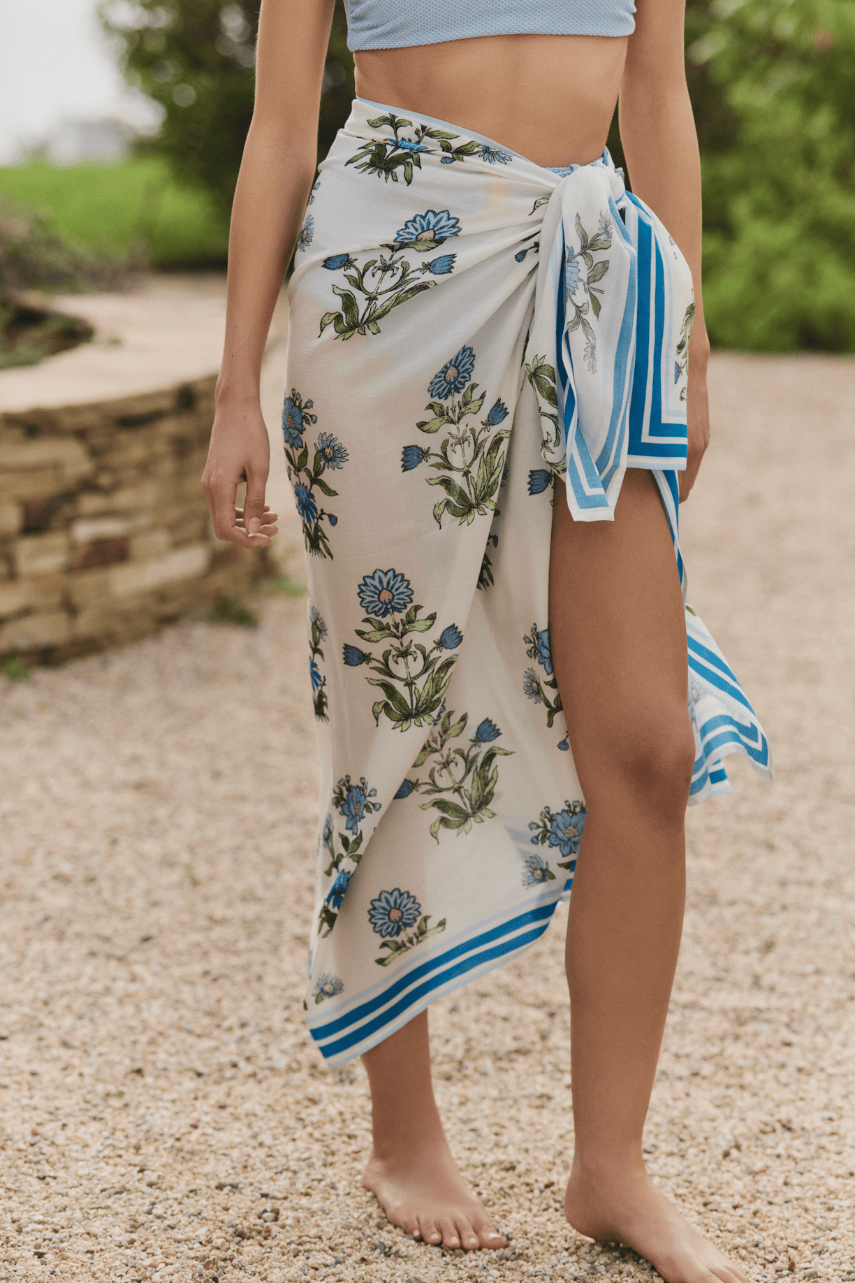 Hermoza Cover Up Party On Prairie / One size Long Pareo Cover-up in Party On Prairie
