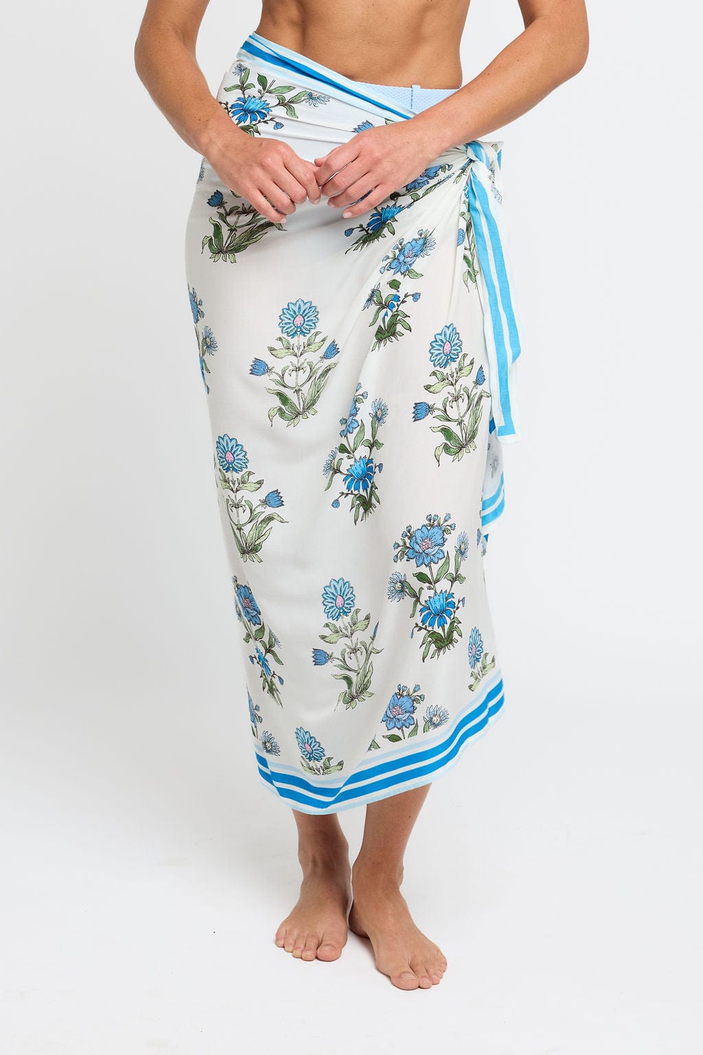 Hermoza Cover Up Party On Prairie / One size Long Pareo Cover-up in Party On Prairie