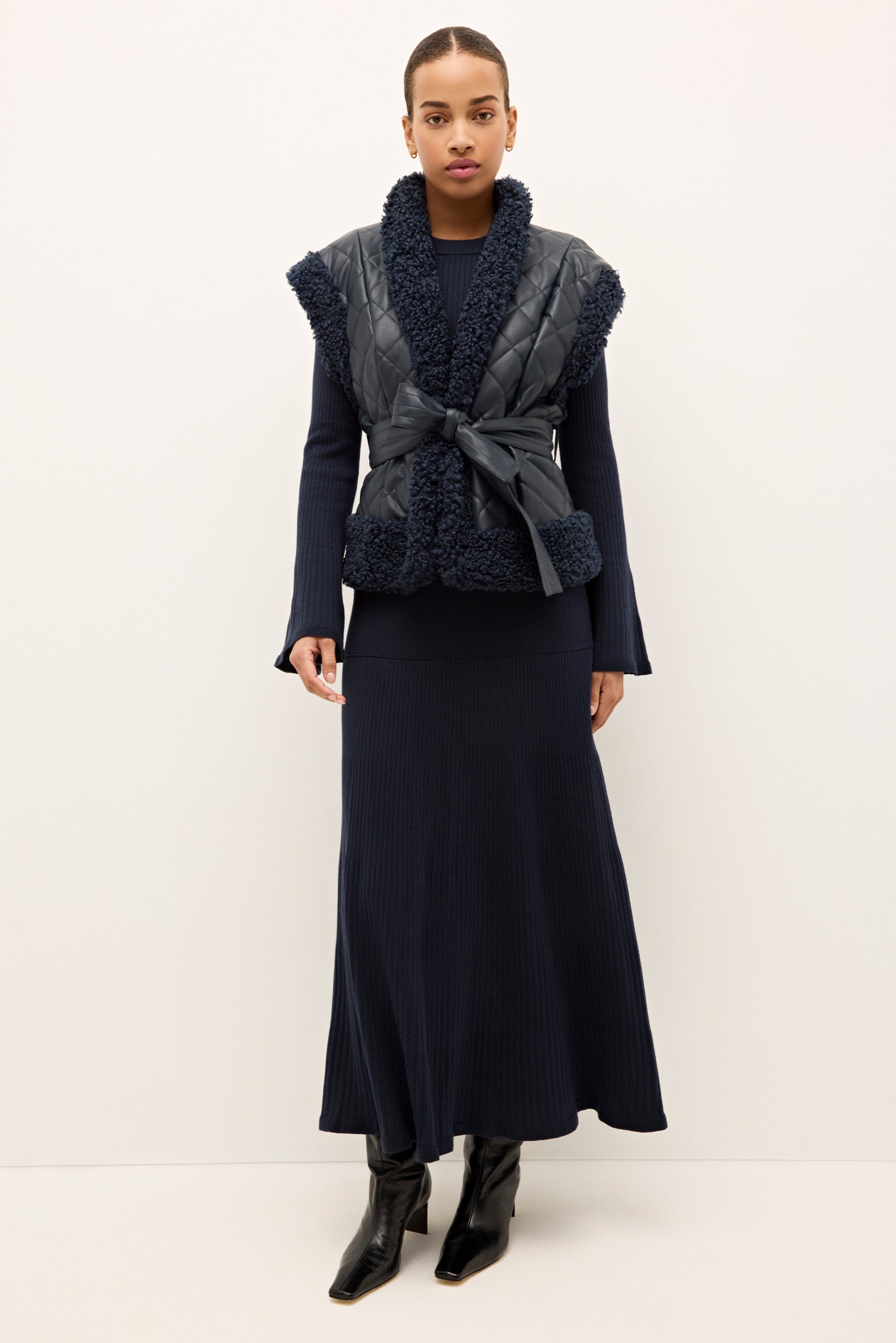 Marie Oliver OUTERWEAR-VEST-SLVS-WOVEN-SOLID Beatrice Vest