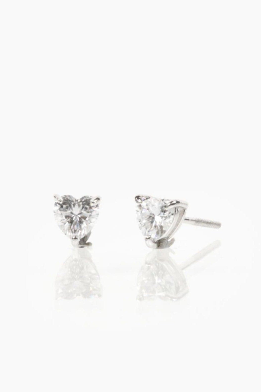 Amora 5mm Heart Stud