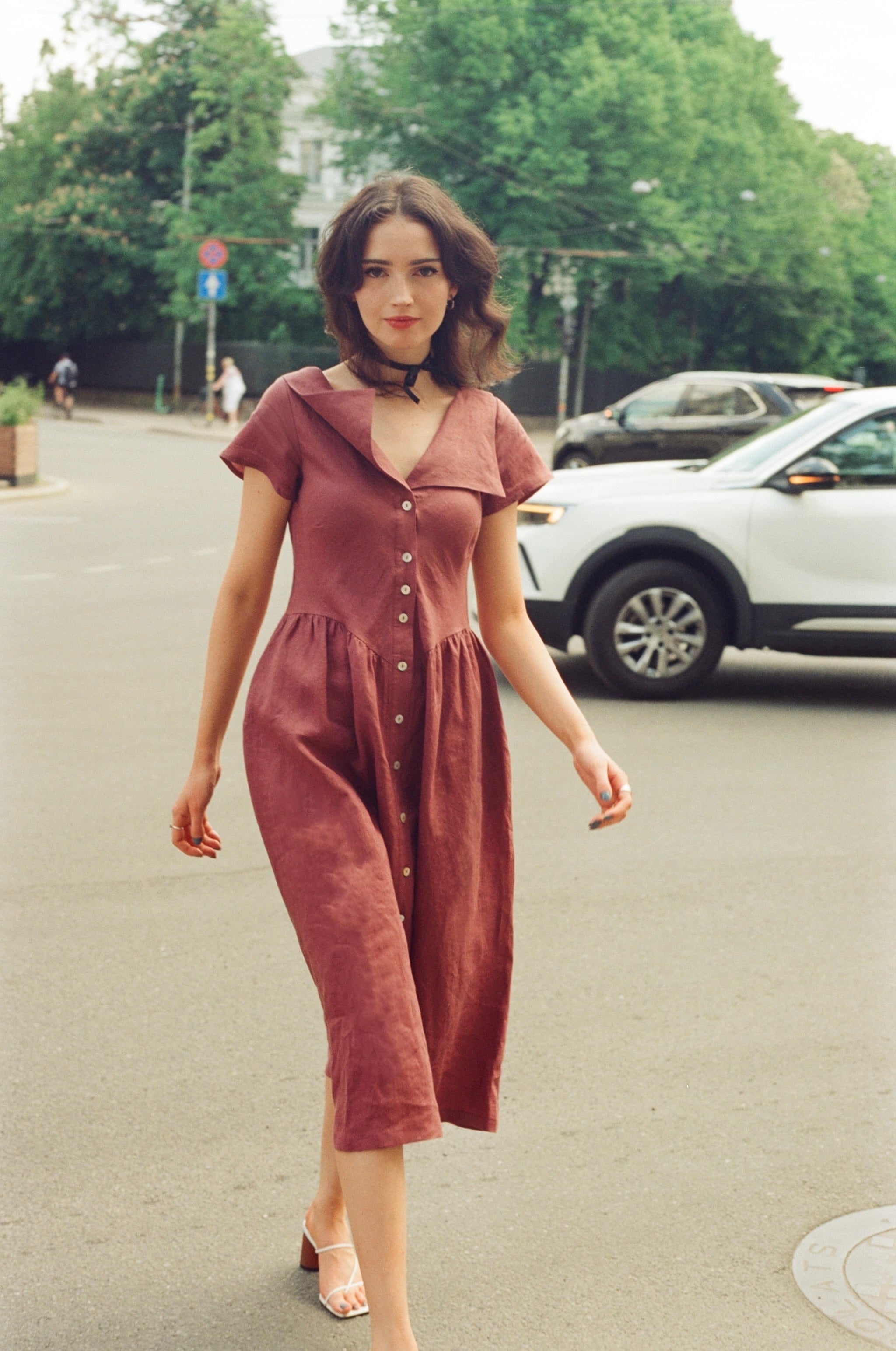 Onirik Dress Helena Dress / 100% Linen in Plum with Shell Buttons