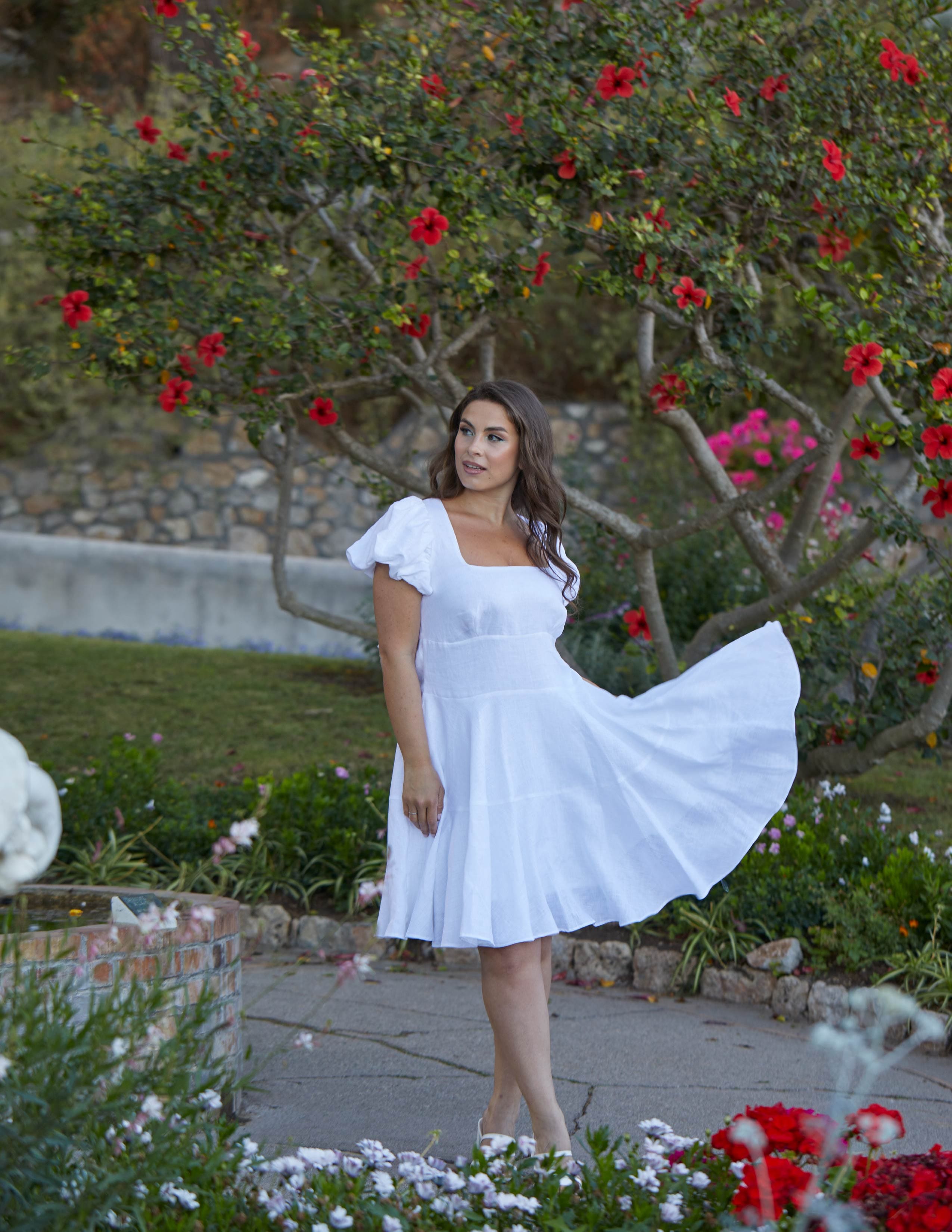 octavia red white dress Octavia Red Actress