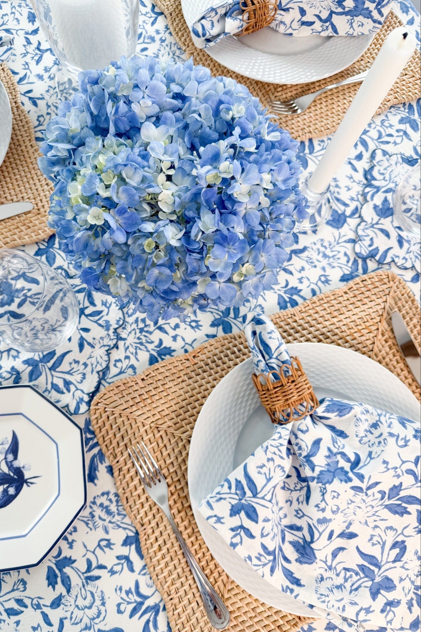 SARA KHATIB DESIGN Placemat PROVENCE SCALLOP PLACEMAT