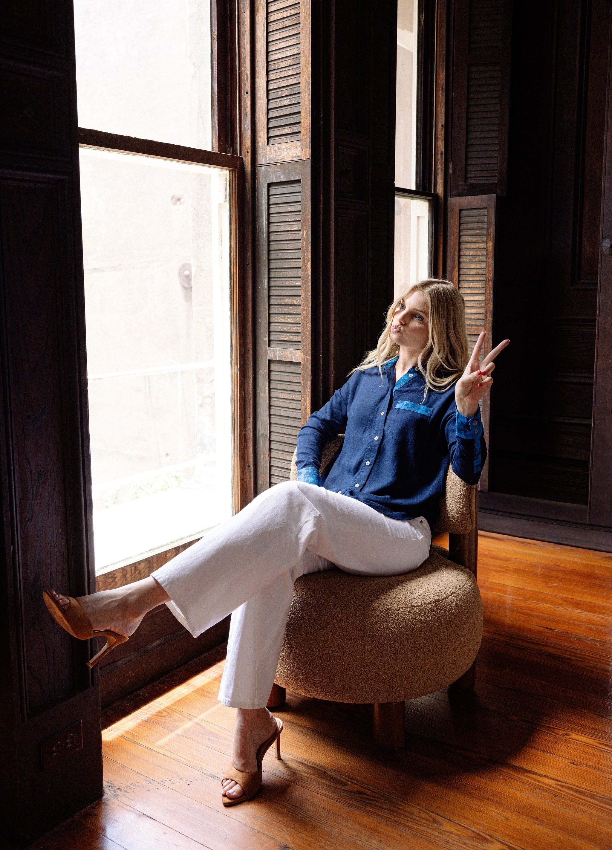 Sarah Alexis Tops Maeve Buttondown Shirt - Navy