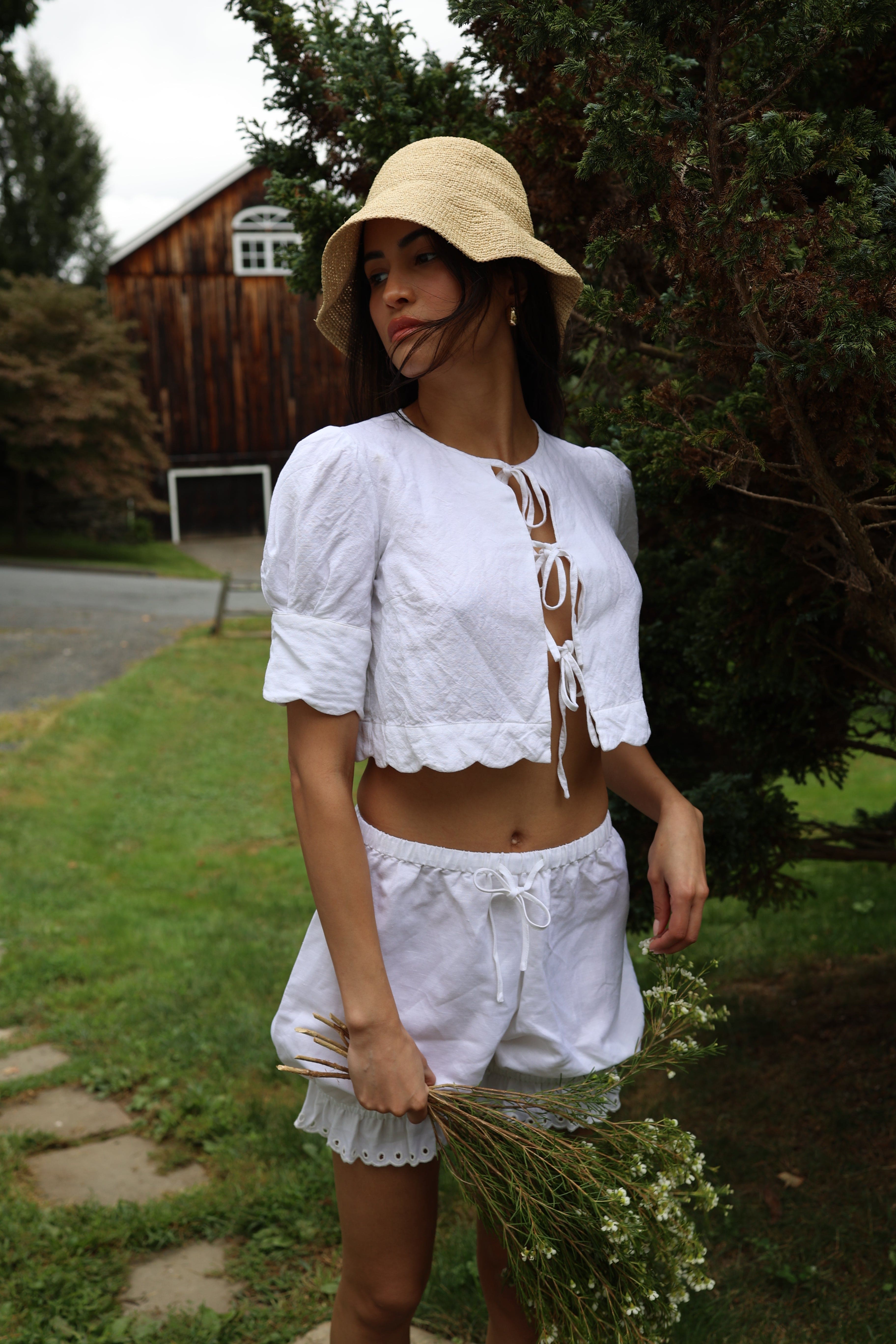 Sister New York Top Scalloped Top White