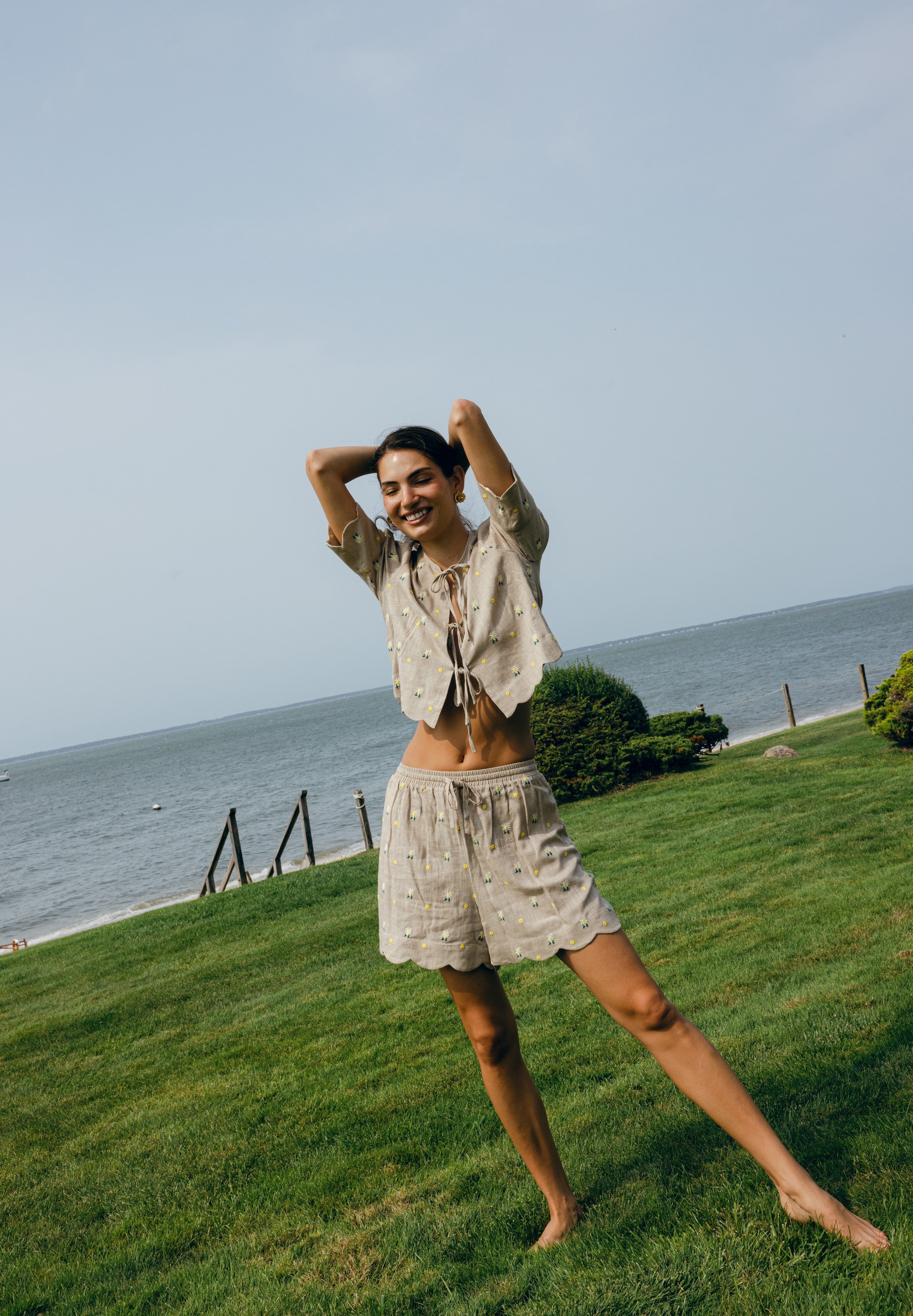 Sister Swim Short Brig Short Embroidered Daisy